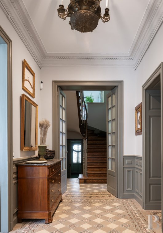 Dans les Vosges, à l'intérieur du parc thermal de Vittel, une singulière villa anglo-normande du début du 20e siècle - photo  n°4